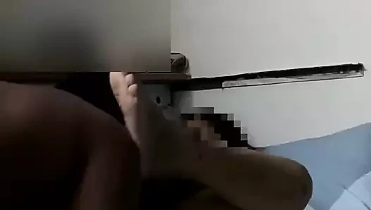 Aşırı amcık yalama yüksek sesle inliyor