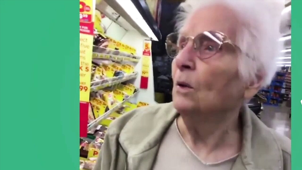 Büyükanne bazı lanet cum yapar!