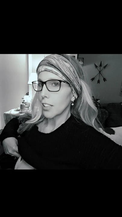 Лифчики и страпоны