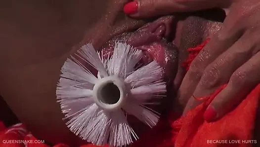 Queensnake.com - çünkü aşk acıtır 2