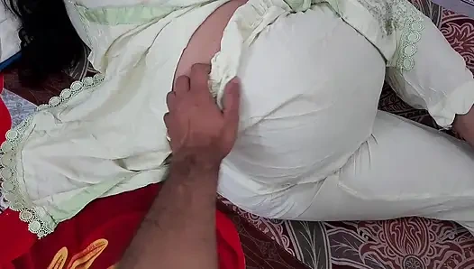 Hintli yenge evde kimse yokken bir süre sırrı davet ediyor - mutlu son