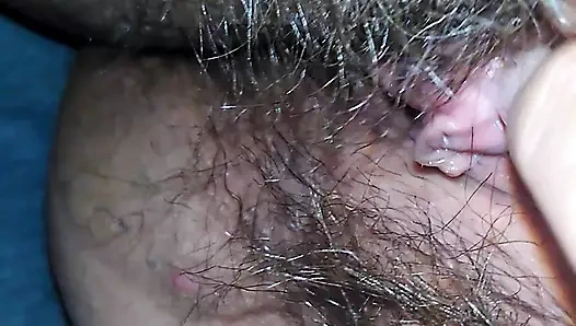 Yaşlı kıllı amcıklı orta yaşlı seksi kadın yakın çekim