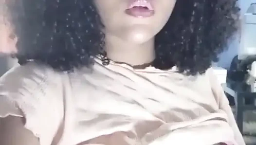 Hot mommy back in the hornyness