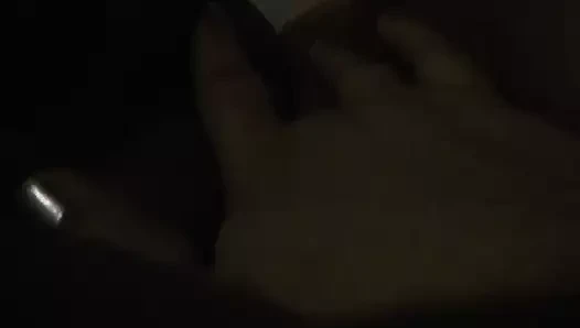 la BBW cosciona si masturba e viene