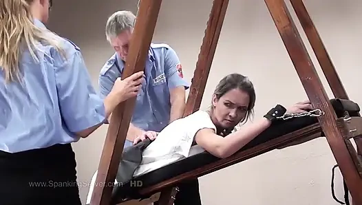 Sissi Ass Kırbaçı 34232