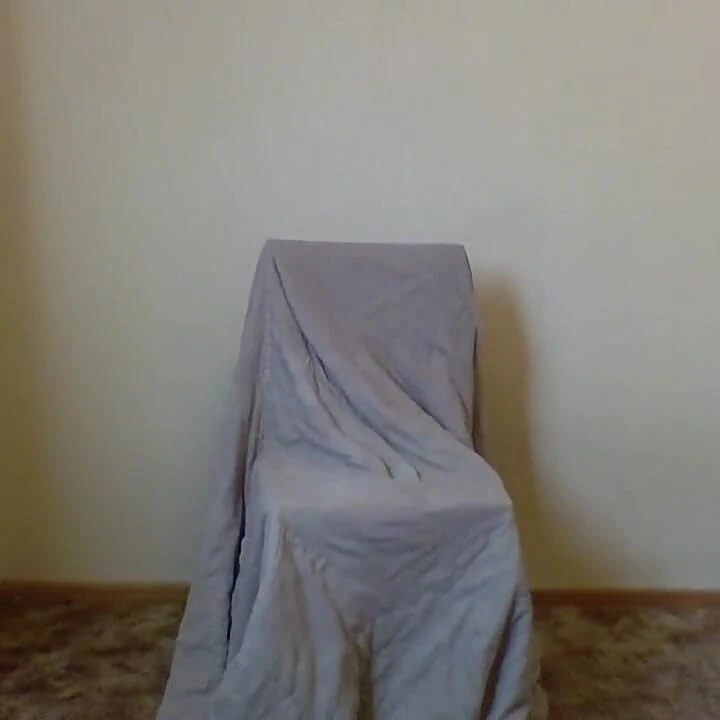 Azgın sürtük tek başına göt dildoya boşalıyor çirkin sevimli ayaklar