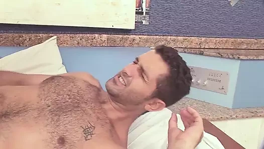 Seksi siyah transeksüel azgın sikişiyor