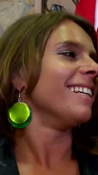 "Orta yaşlı seksi susi die notgeile fickschlampe" dan çarpıcı an