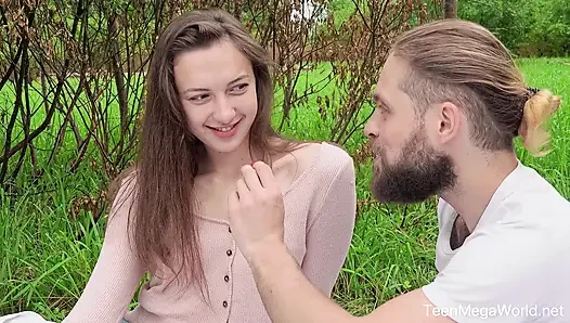 Aşıklar açık havada orgazm oluyor tam video