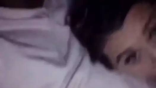 Tombul sürtük berbat ve sikikleri içinde sinema