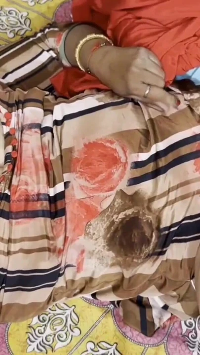 Волнующий момент из "Chotte Bete Ne Choda.Хинди"