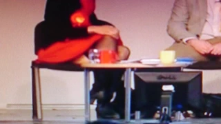 kamu sahnede çorap Chi ile