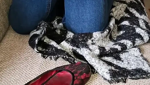 Kötü kokan ve kirli ayaklarım önünde görmezden gelinmek zorunda kalın