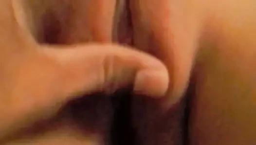 utangaç eski karısı