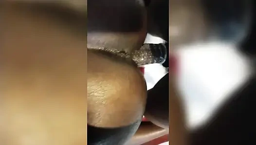 Hintli kız yatakta sikiliyor