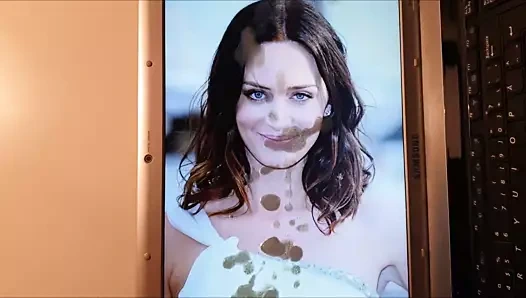 Emily blunt boşalma anısına