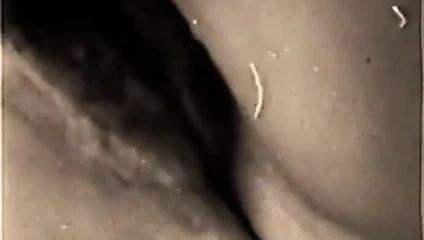 uyluklar tamamen kapalı