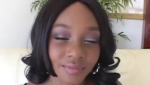 30 cm uzunluğunda bir çikolata parçası