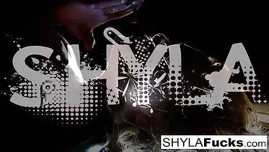 Shyla'nın sigara fetişi