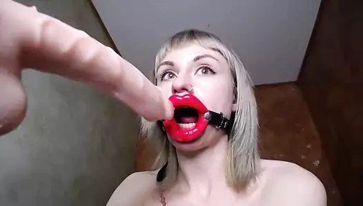 Garip kamera sürtüğü gırtlağına kadar alıyor