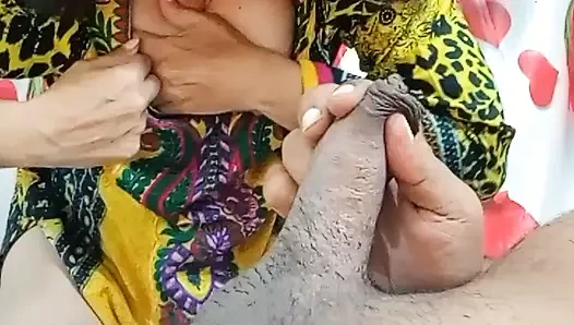 Üvey kız kardeşimin güzel vücudu büyük bir yarağa aşık oluyor