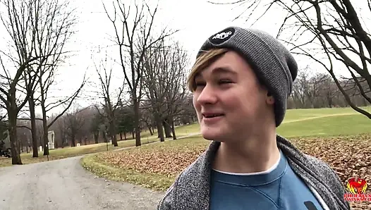 A Boy in Montreal: Skyler Hooks up with Hunter