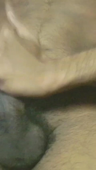 Bugün bu büyük zenci kim yutuyor?