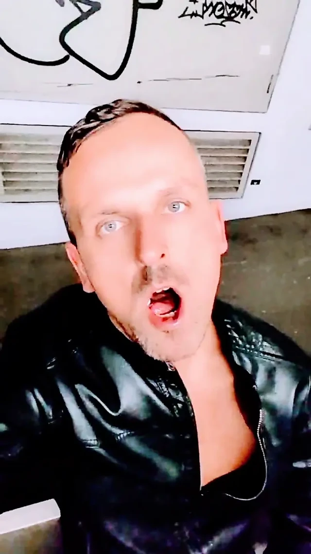 Slutboyben CAM4 Sexy Pornstar Exhibitionist Benjamin Exposed in Public