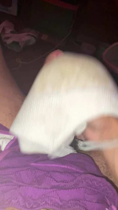 Дрочу мой большой хуй с подругой мамы Jessies лифчик это чувствует себя так хорошо, любовь кончает на ее сексуальные лифчики