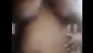 Büyük muhteşem sulu çikolata memeler