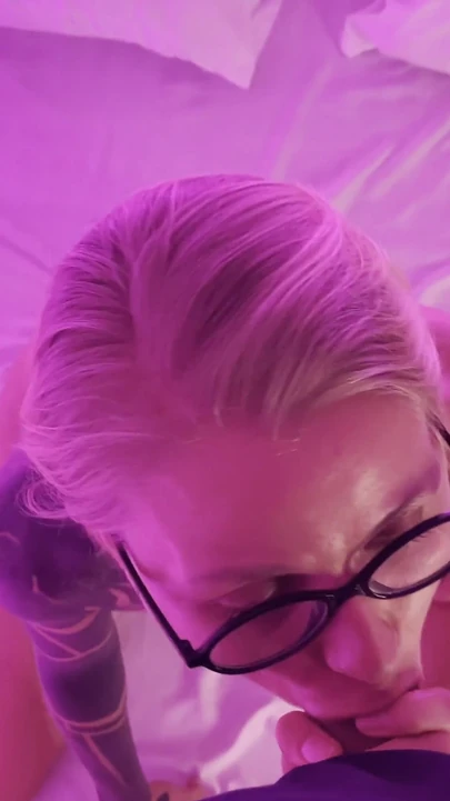 Волнующий момент из "Трахнули в анал и сперма на лицо"