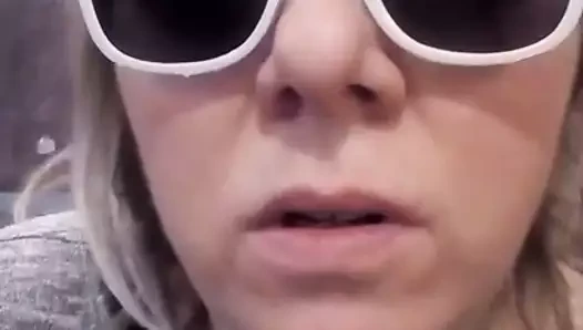 bu konuşan sürtük