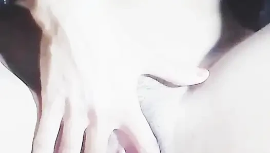 I am fingfering my virgin tight pussy. Bangladeshi village College student self fingfering viral video.