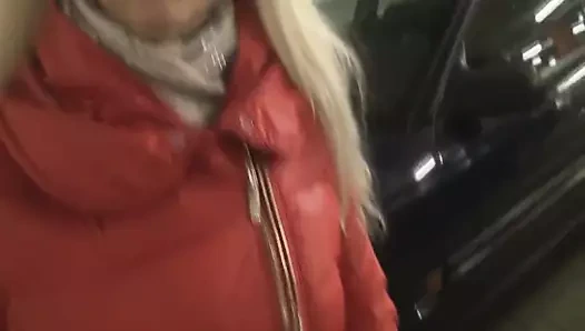 güzellik sarışın içinde oral seks garaj