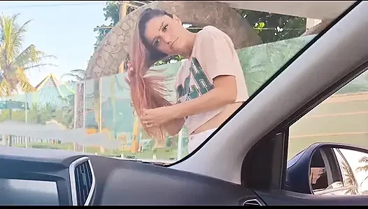 Riskli ateşli bir kadına yarağımı gösterdim, ama hoşuna gitti!