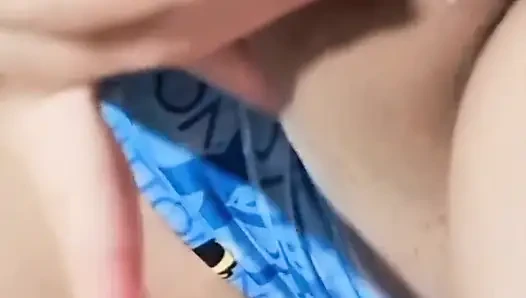 Üvey annenin buharı vahşi, ıslak yarakla
