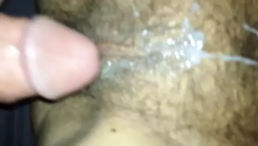 Sarışın eski sevgilinin kıllı amına boşalmak