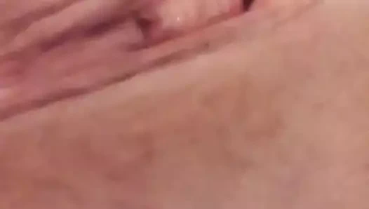 Sıkı sulu kedi mastürbasyon