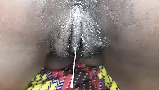 O çok aptaldı, amımı suistimal etti ve onu kalın cum ile doldurmadan önce vahşice becerdin