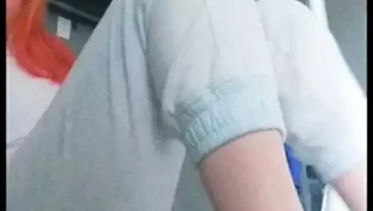 Lolafuccbunny yayılır ona boşalmak delikler