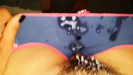 Büyükanne külotunda sperm istiyor