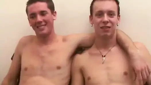 Düz genç twunk Assfucked ve hunk