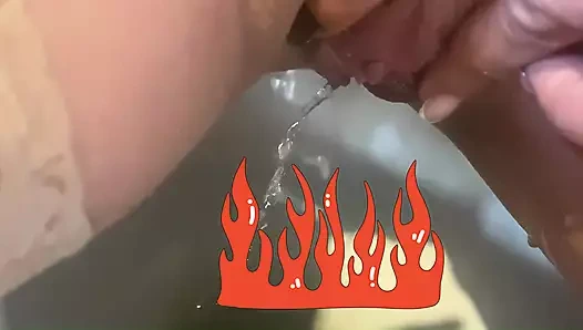 Milfycalla'nın maceraları ep 53 çişle oyna