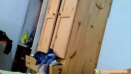 Üvey babam plaja gidince beni sikiyor, birinci şahıs videosu