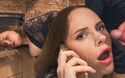 Üvey babamın çağrısı boşalma anında bizi yakaladı!