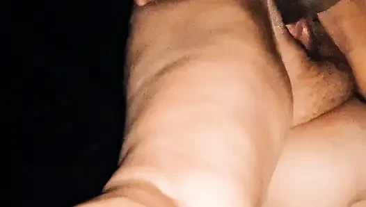 Evli kadın partide delikanlının kişisel fahişesi oluyor