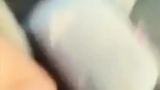 Cumming üzerinde ona içinde the araba