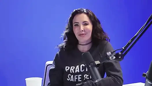 Freya Parker orta yaşlı seksi kadının alnında dövmeli istiyor! Bunu tercih eder misiniz, yetişkin zamanı podcast'i