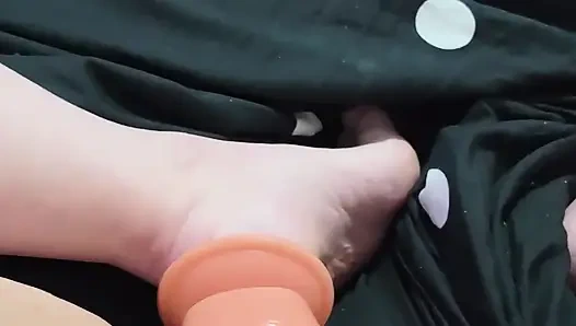 Büyük dildo eğlencesi