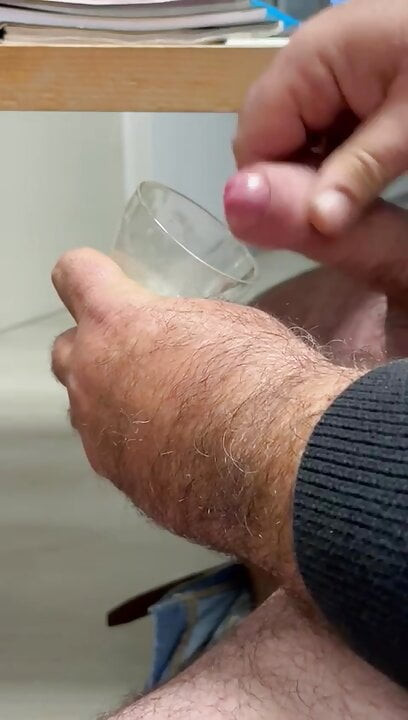 Cum at iş